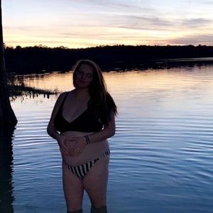 Meet your Posher, Isabel